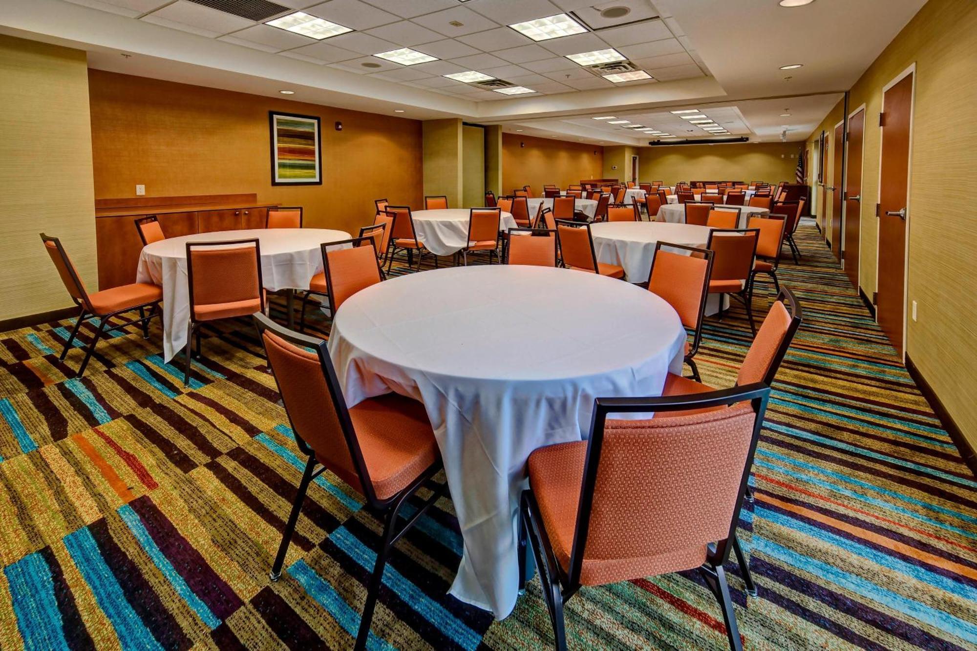Fairfield Inn And Suites By Marriott Oklahoma City Airport Exterior photo