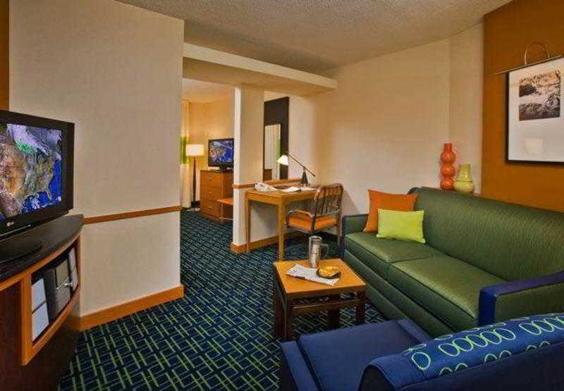 Fairfield Inn And Suites By Marriott Oklahoma City Airport Room photo